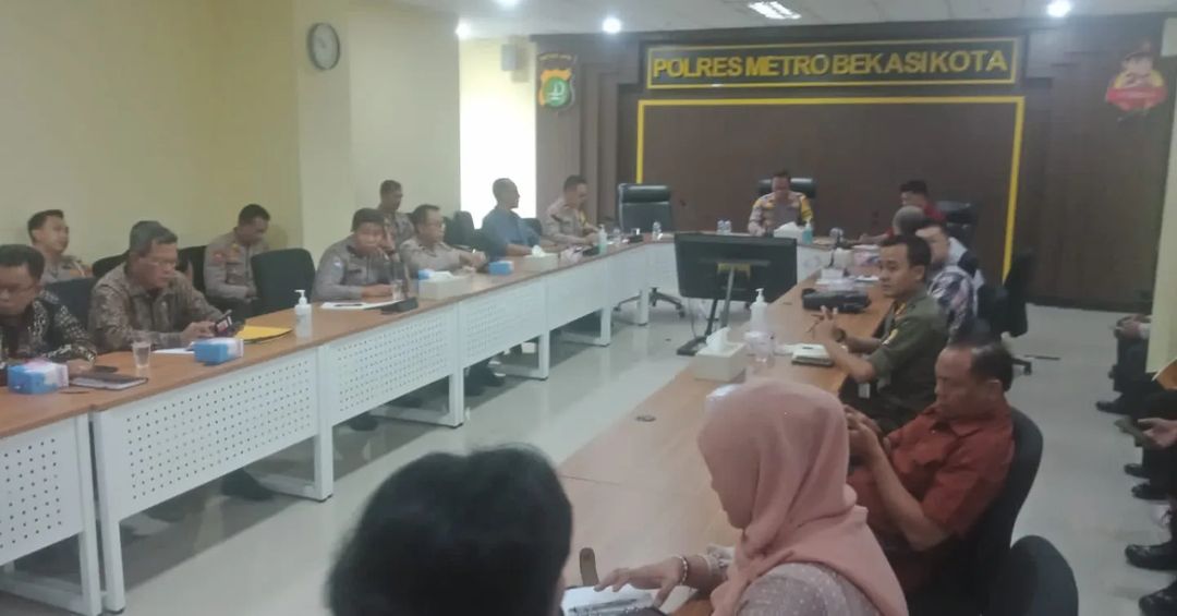 Polres Metro Bekasi Kota gelar Rakor Pengamanan Perayaan Paskah Oikoumene se-Kota Bekasi di Stadion Patriot