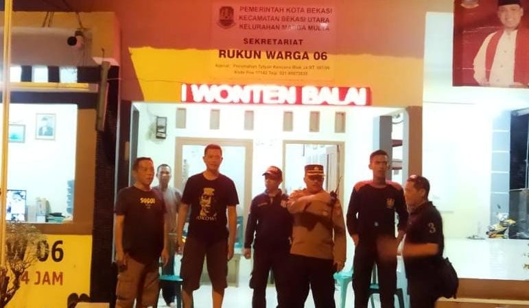 Sambangi Warga RW 04, Kapolsek: Senergitas, Kamtibmas Selama Mudik Lebaran Aman dan Kondusif