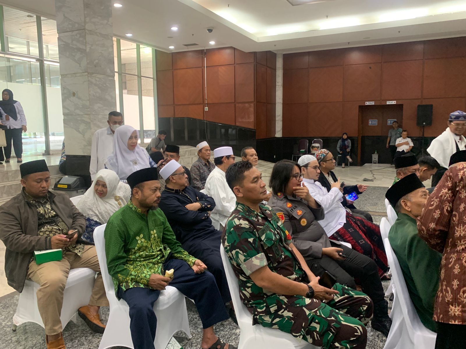 Jalin Silaturahmi Tokoh Masyarakat, Kasdim 0505/JT Wakapolres Merajut Kebersamaan