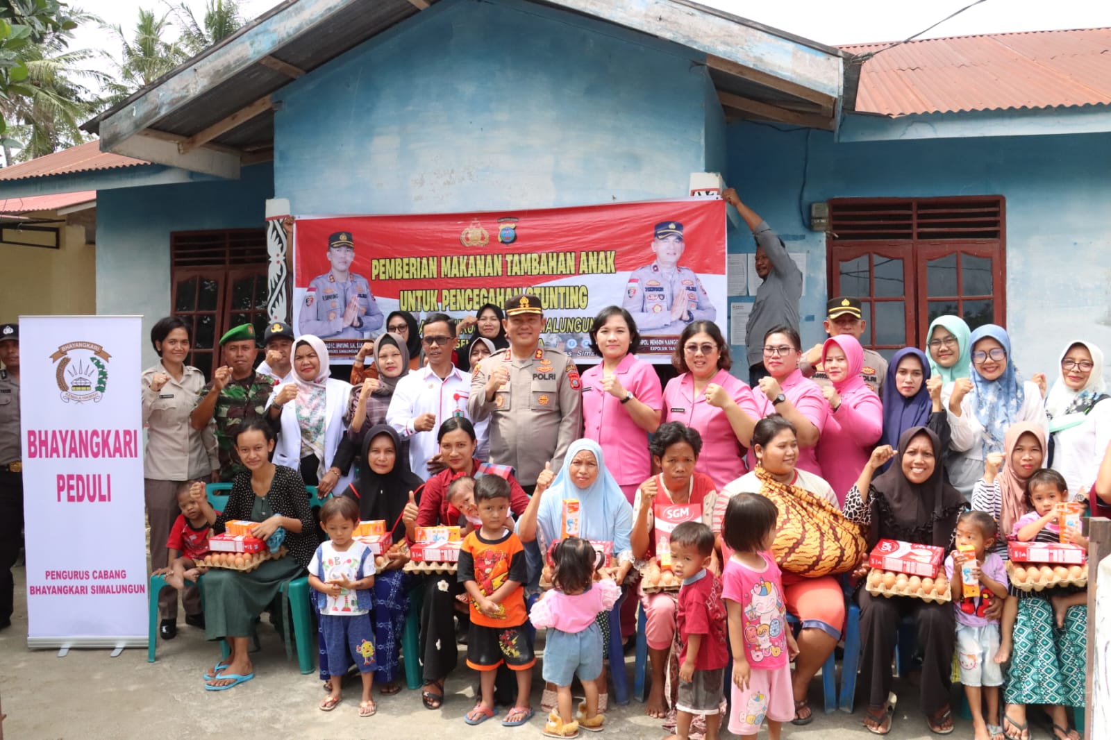 Bentuk Kepedulian Polres Simalungun Menekan Stunting Kapolres Berikan PMT 110 Anak Asuh