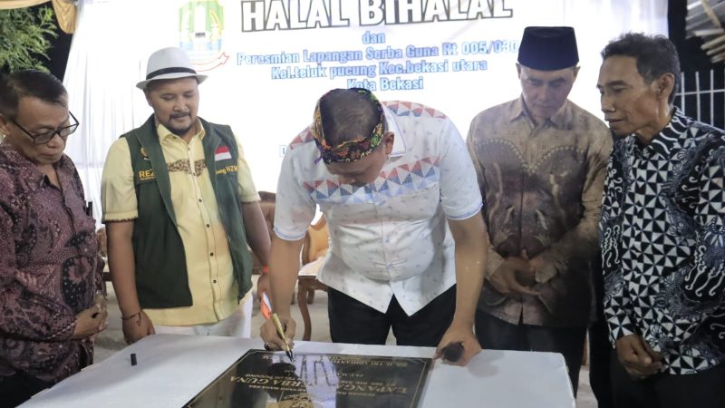 Plt. Wali Kota Bekasi Hadiri Halal Bihalal Sekaligus Resmikan Lapangan Serbaguna di Kelurahan Teluk Pucung