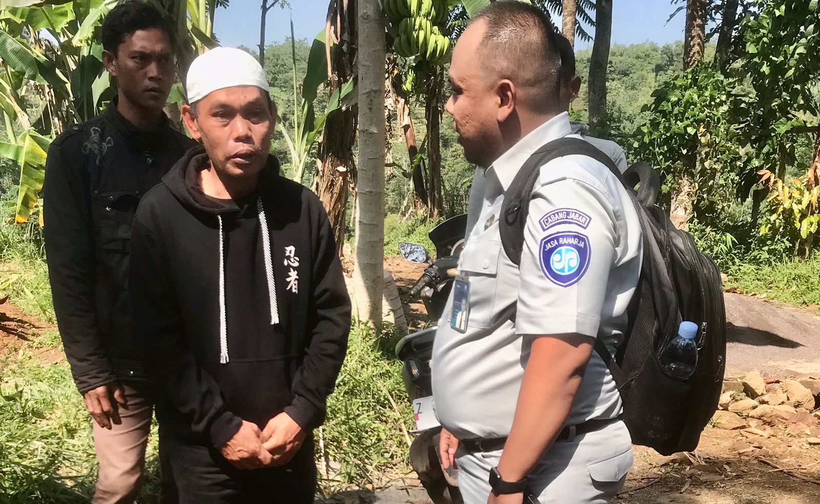 Ahli Waris Korban Laka Lantas Tabrakan di Kecamatan Rancakalong, Kabupaten Sumedang Terima Santunan Dari Jasa Raharja Jawa Barat