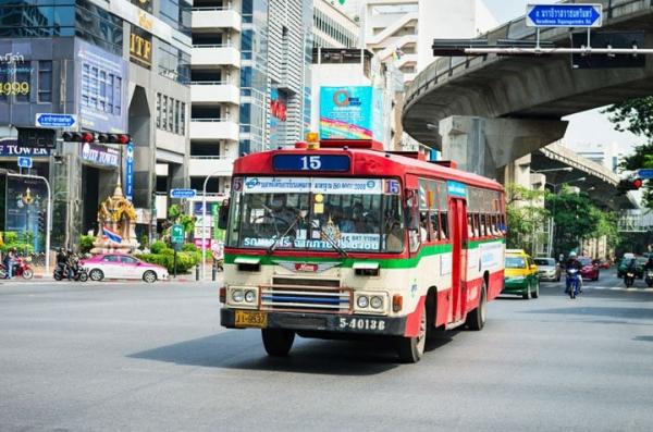 Nyaris Serupa, Ini Perbedaan Nyata Bus Indonesia dengan Malaysia