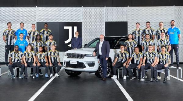 Prestasi Buruk, Jeep Tetap Hadiahkan Juventus Mobil Baru dengan Kemampuan Offroad Legendaris