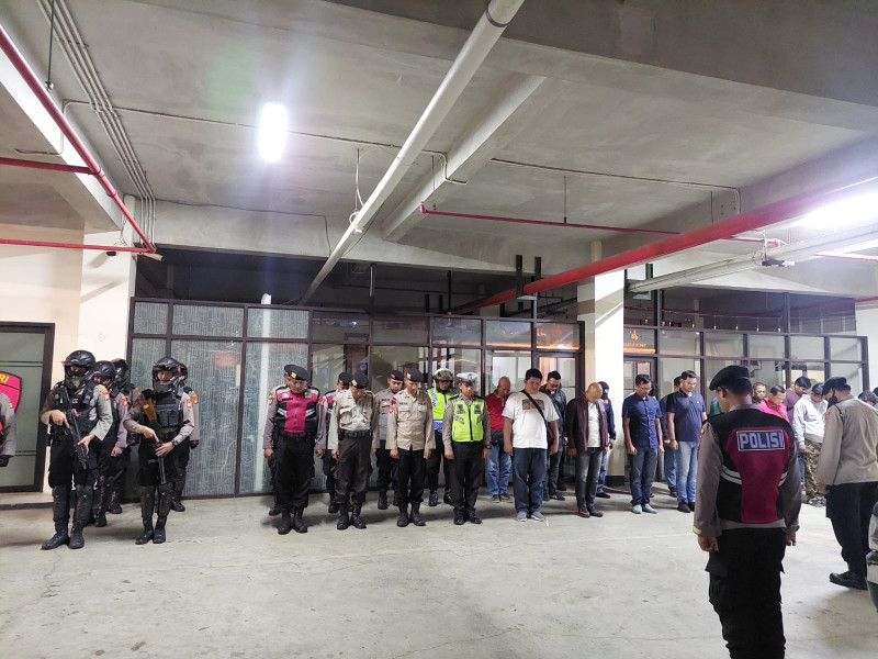 Tingkatkan Kondusifitas Aman Dan Kondusif, Polres Metro Bekasi Kota Gelar Patroli dan Operasi Kejahatan Jalanan Malam Hari