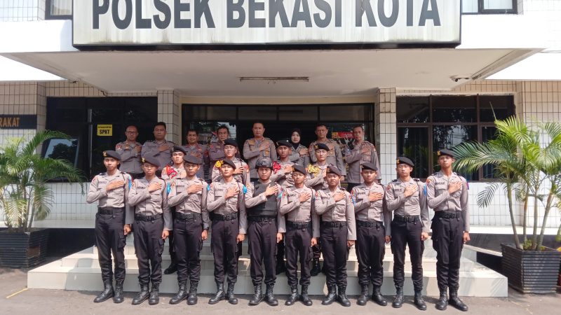 Wakil Kepala SPN Polda Metro Tinjau Siswa Latihan Kerja di Polsek Bekasi Kota