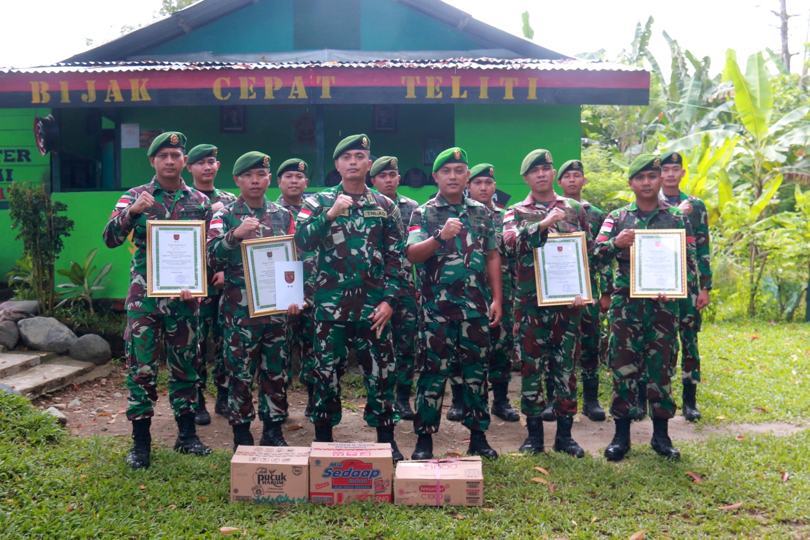 Ukir Prestasi, Satgas Yonarmed 1 Kostrad Kembali Terima Penghargaan dari Pangdam XVI/Pattimura