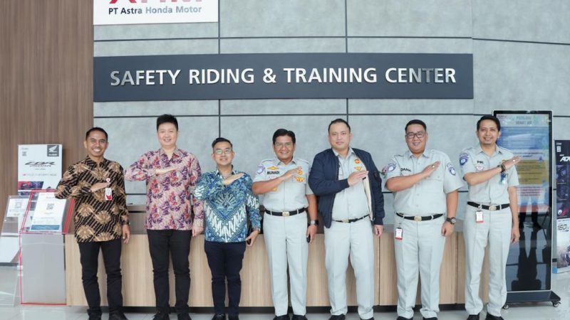 Jasa Raharja dan Astra Honda Motor Bersinergi Kembangkan Program Keselamatan Berkendara untuk Pengguna Sepeda Motor