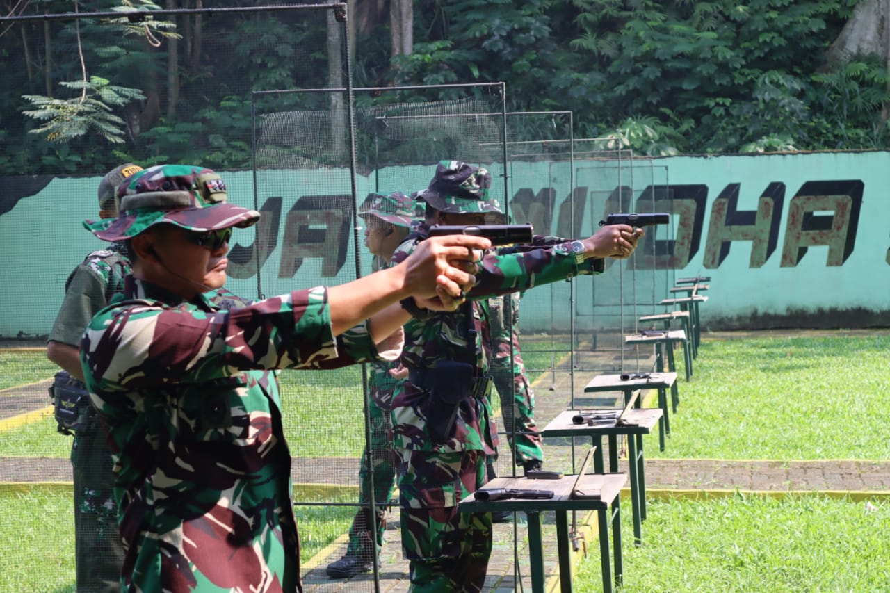 Asah Kemampuan Menembak, Kodim 0504/Jakarta Selatan Gelar Latihan Menembak