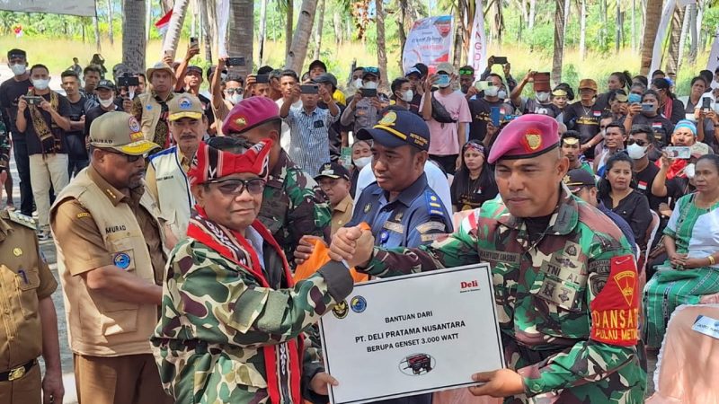 Pencanangan Gerbangdutas di Pulau Maetimiarang, Menkopolhukam dan Mendagri Beri Apresiasi Prajurit Satgas Pengamanan Pulau Terluar Yonmarhanlan IX Ambon