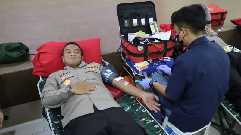 Bakti Kesehatan Polri, Polres Metro Bekasi Kota Gelar Donor Darah Jelang HUT Bhayangkara ke – 77 Tahun 2023