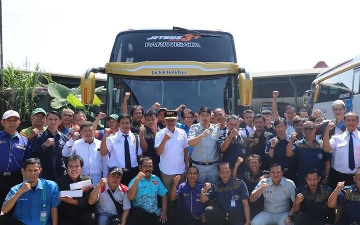 PT Jasa Raharja Cabang Utama Jawa Barat Gelar Workshop Keselamatan Lalu Lintas  Bagi Pengendara Angkutan Umum