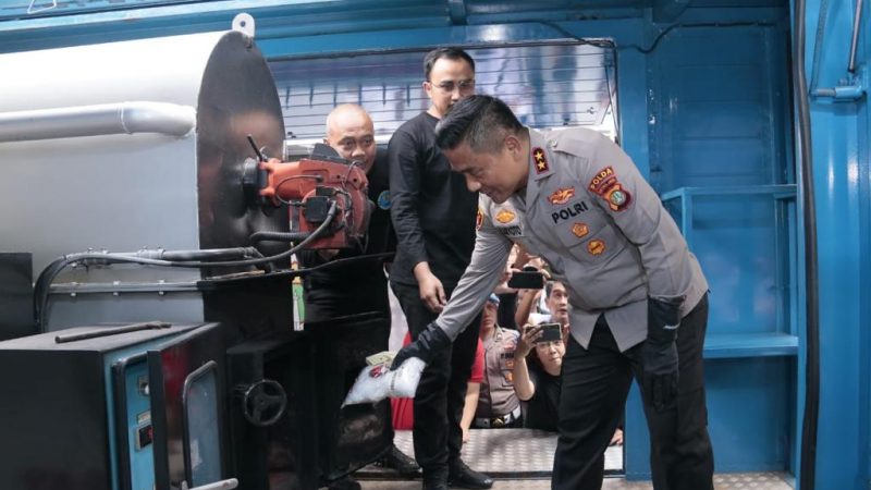 Sambut HUT Bhayangkara Ke-77, Polda Metro Musnahkan Barang Bukti Narkoba