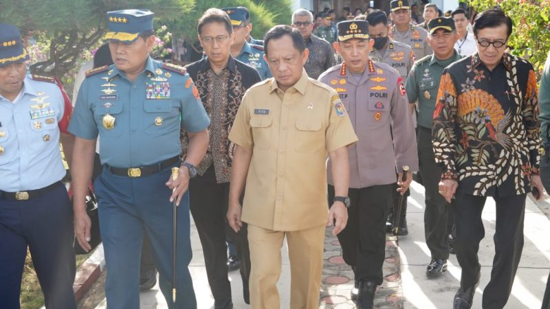 Panglima TNI Mendampingi Presiden RI, Luncurkan Program Pemulihan Hak Korban Pelanggaran HAM Berat