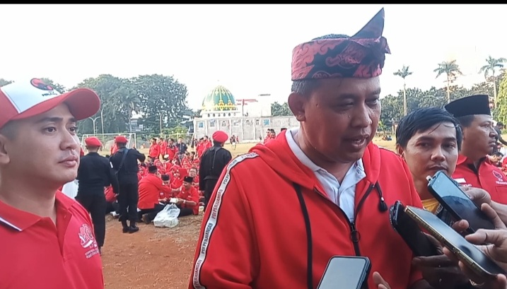 Apel Gladi Resik Pemberangkatan Kader PDIP Kota Bekasi, Tri : Kita pakai Ikat Kepala Simbol Kota Bekasi