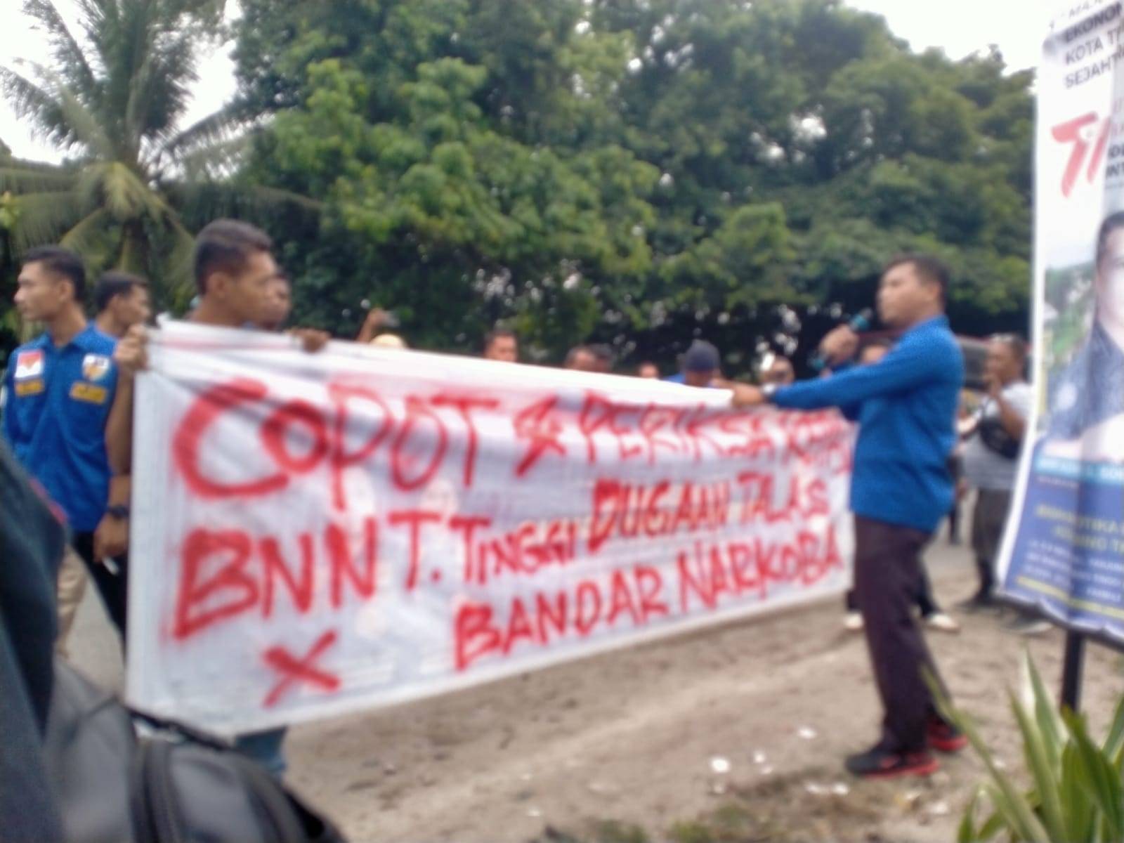 Kepala BNNK Kota Tebing Tinggi Tak Berani Muncul Saat di Demo