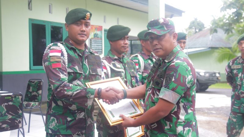 Lagi Dan Lagi, Satgas Yonarmed 1 Kostrad Kembali Peroleh Penghargaan dari Pangdam XVI/Pattimura