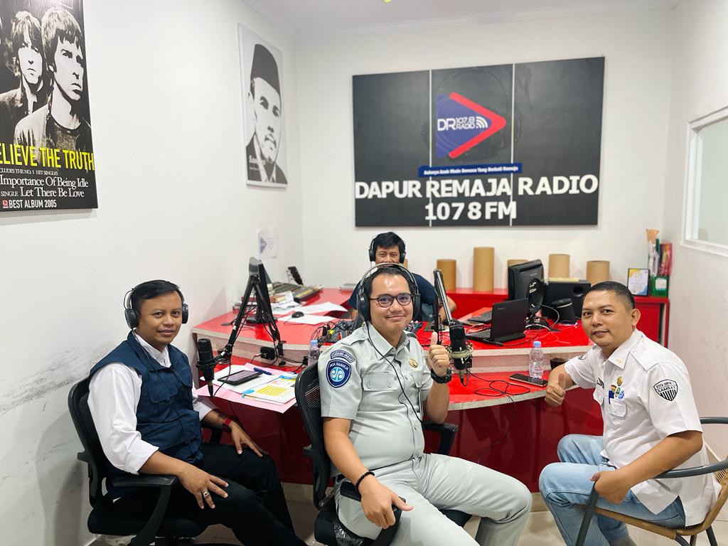 Jasa Raharja Bogor Laksanakan Sosialisasi melalui Talkshow di Radio Dapur Remaja, Depok Bersama Mitra Kerja Terkait