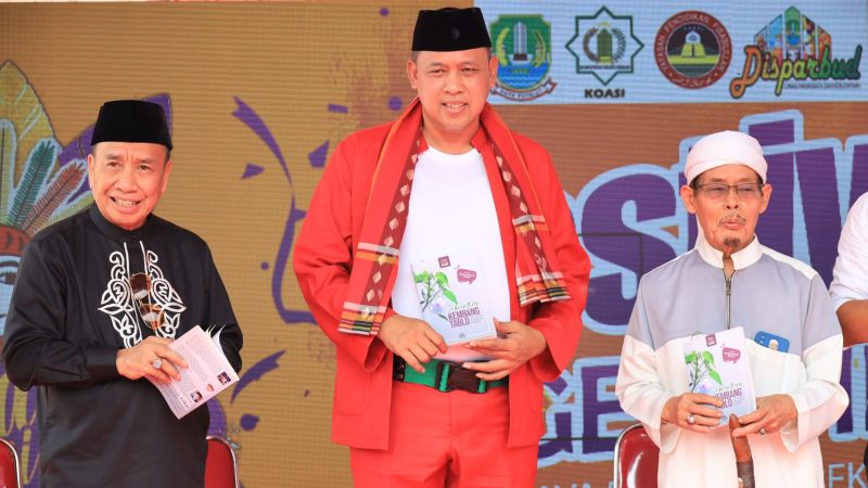 Hadiri Lebaran Betawi 2023: Festival Ngejotin di Pondok Melati, Plt. Wali Kota Bekasi: “Sebuah Ajang Positif Sebagai Sarana Silaturahmi Antar Warga”