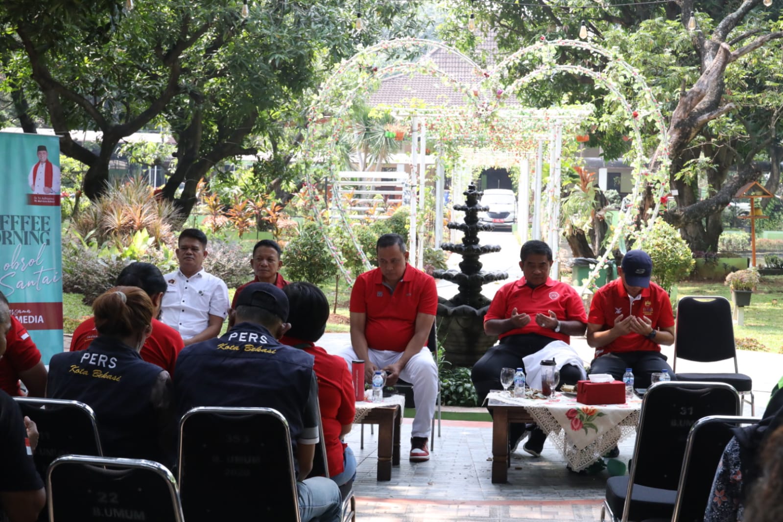 Coffee Morning Bersama Insan Pers, Plt. Wali Kota Bekasi Berdialog dengan Wartawan