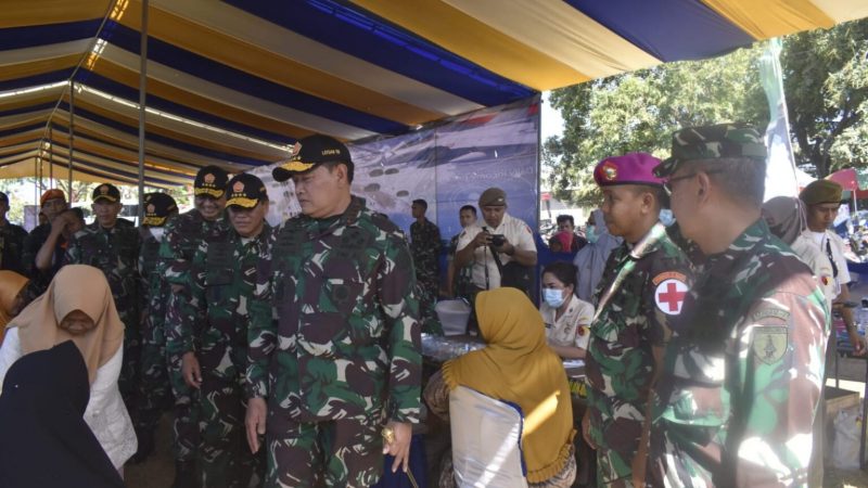 Tidak Hanya Gelar Alutsista, TNI Juga Gelar Baksos