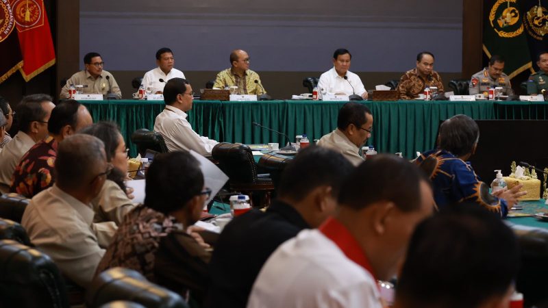 Menhan Prabowo Pimpin Rapat Pleno KKIP 2023, Tekankan Pentingnya Rekomendasi dan Evaluasi