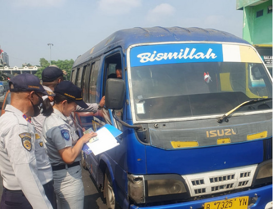 JASA RAHARJA BEKASI LAKUKAN UJI PETIK DI TERMINAL BEKASI KOTA BERSAMA DINAS PERHUBUNGAN KOTA BEKASI