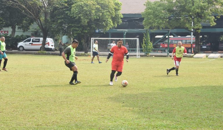 Pejabat Kodam Jaya Dan Polda Metro Jaya Olahraga Bersama