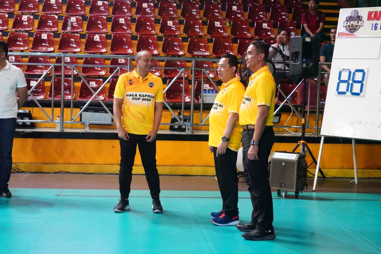 Wakapolda Metro Jaya Dampingi Kapolri Cek Persiapan Volley Ball Putaran ke-2 Piala Kapolri