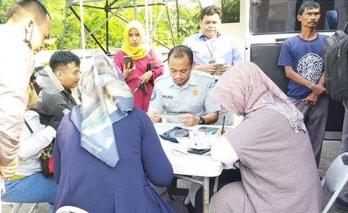 Jasa Raharja Purwakarta Bersama Tim Pembina Samsat Purwakarta Kembali Melaksanakan Operasi Pemeriksaan PKB dan SWDKLLJ di Jembatan Timbang Cibaragalan Purwakarta