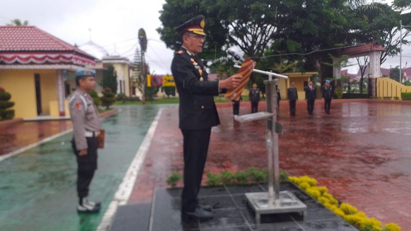 Hujan Deras Tidak Menurunkan Semangat Personel Polres Simalungun Melaksanakan Upacara Dirgahayu HUT RI ke-78