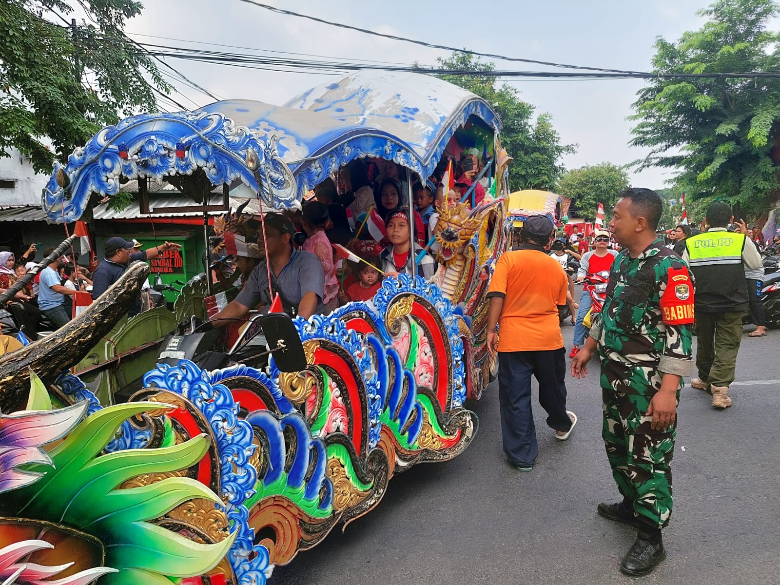 Semarakkan Pawai Karnaval Dirgahayu Kemerdekaan Republik Indonesia ke 78, Oleh Koramil 06/Cakung