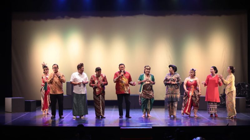 Laksamana Budayawan  dan Ketum Dharma Pertiwi Saksikan Opera Wayang Orang ASMARADANA “Ketika Cinta Memadamkan Bara”