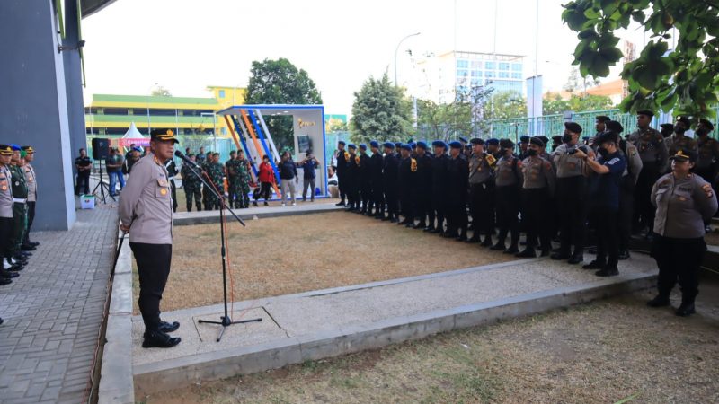 Kapolres Metro Bekasi Kota Pimpin PAM Bola Ujicoba Pertandingan Indonesia U17 Melawan Korea Selatan U17