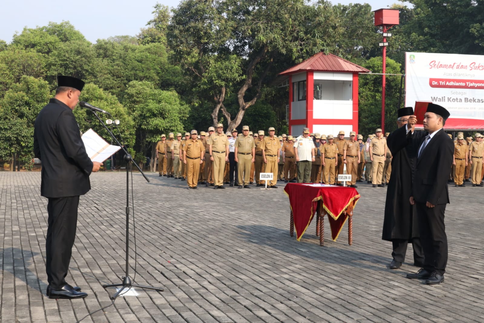 Apel Pagi Dirangkai Penyerahan SK dari Ketua Koni Pusat, Pelantikan Direktur PT. Sinergi Patriot dan Penyerahan Beberapa Penghargaan