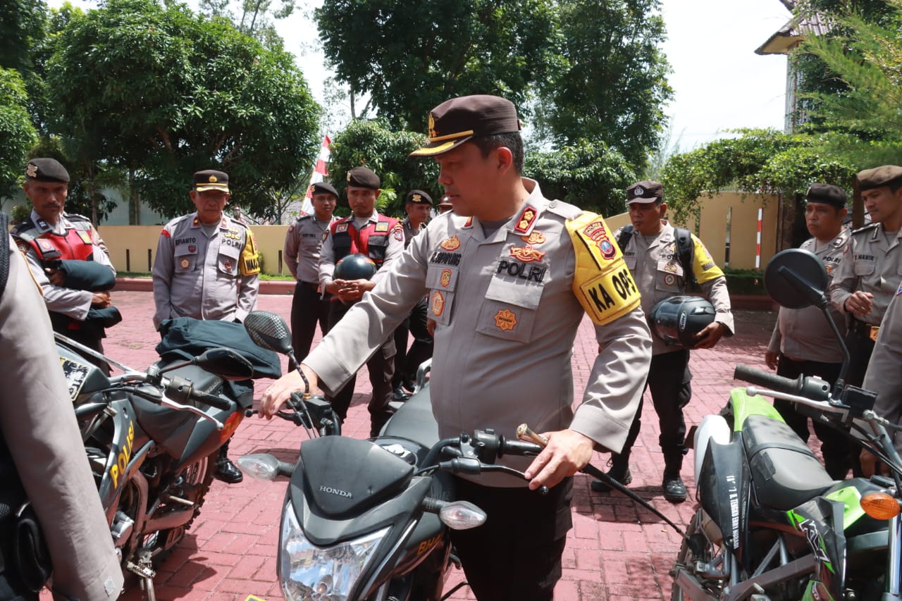 Persiapan Pengamanan Pilpanag di Simalungun, Kapolres Pimpin Pengecekan Kendaraan Dinas Roda Dua