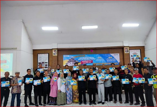 Jasa Raharja Bandung Bersama Mitra Kerja Terkait Lakukan Sosialisasi BBNKB II dan Diskon Pajak Kendaraan di Kecamatan Cinambo Kota Bandung