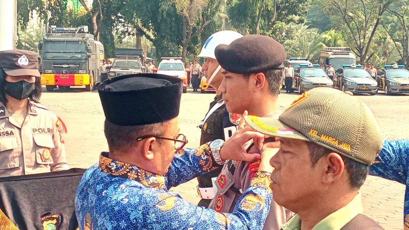 Pj Wali Kota Bekasi Pimpin Apel Operasi Mantap Brata Jaya 2023 – 2024 Tingkat Kota Bekasi