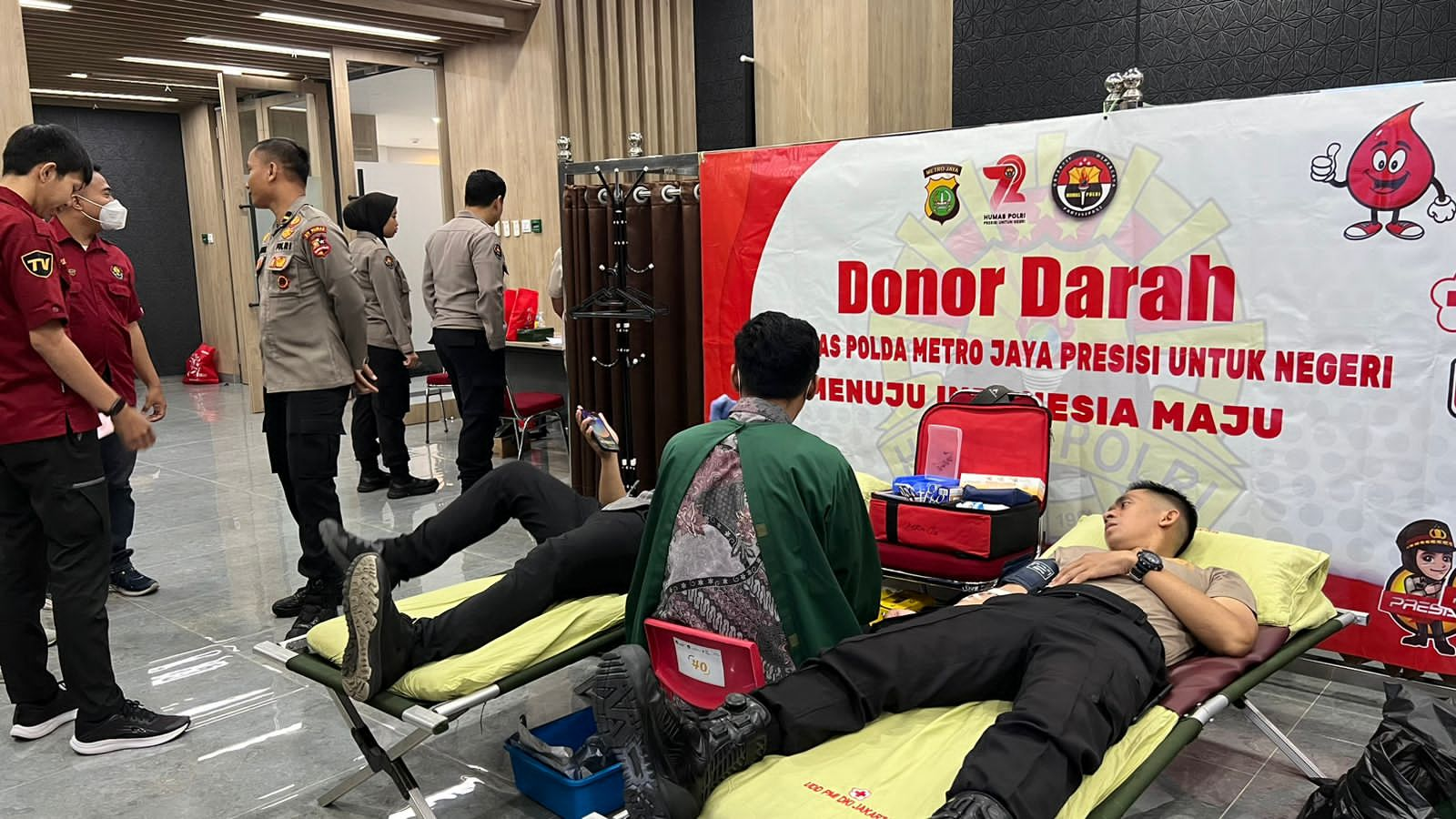 Jelang HUT Humas Polri Ke 72, Polda Metro Jaya Gelar Bakti Kesehatan Donor Darah