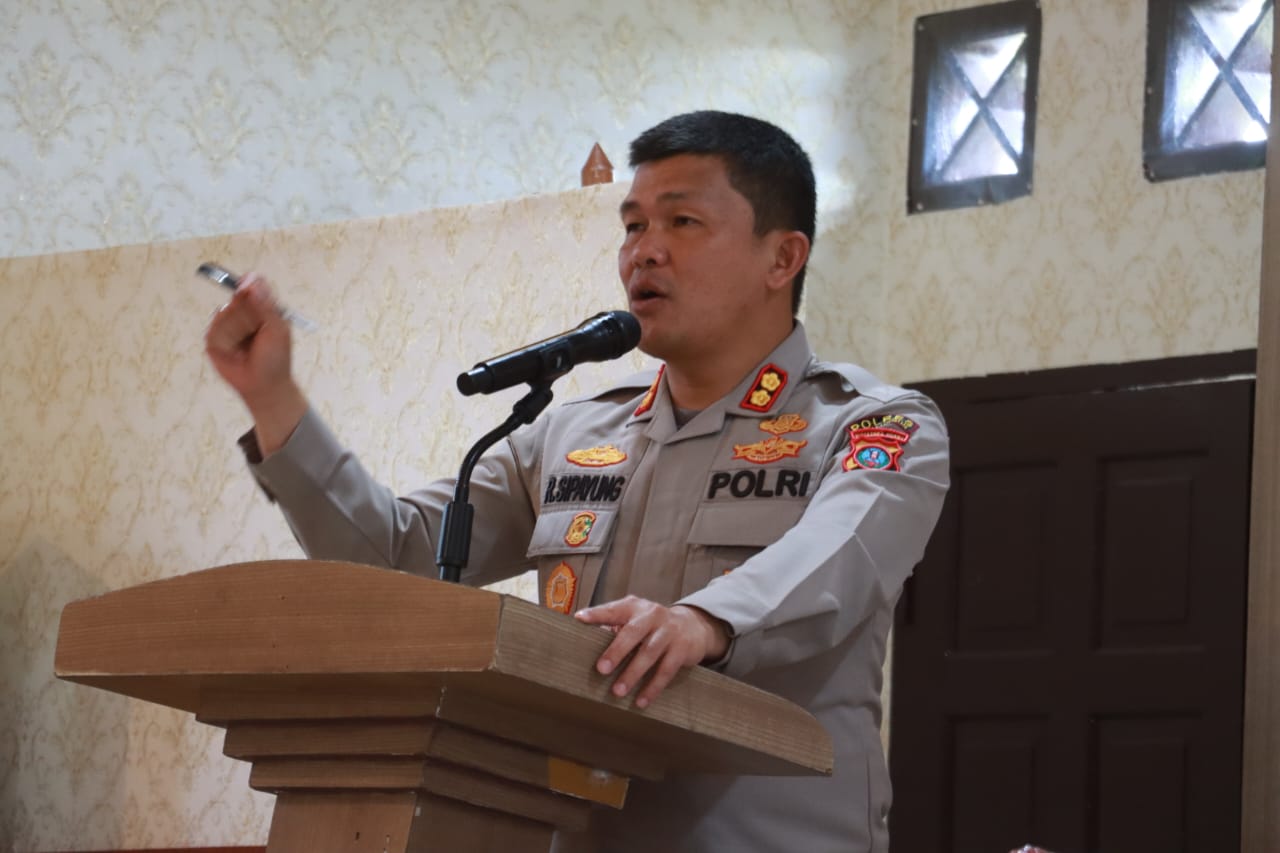 Pembukaan Rapat Anggota Tahunan Ke-43 Primer Koperasi Kepolisian Resor Simalungun oleh Kapolres AKBP Ronald Sipayung