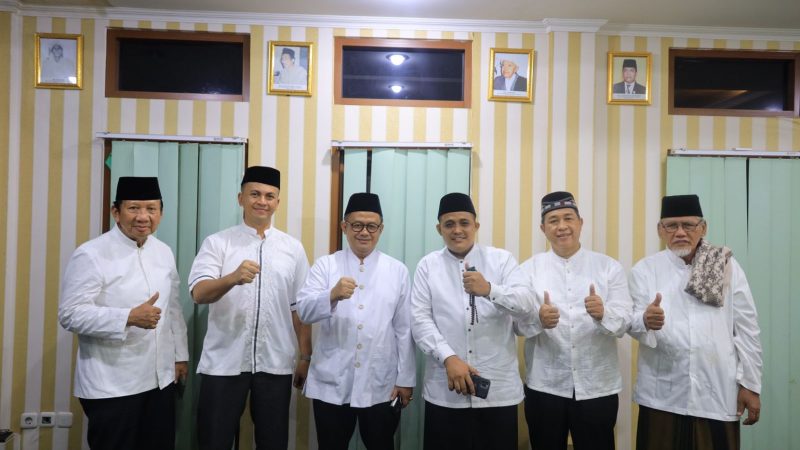 Forkopimda Kota Bekasi Hadiri Peringatan Maulid Nabi Muhammad SAW 1445H Di Masjid Agung Al Barkah