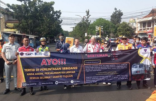 Cegah Laka Lantas di Perlintasan Area Kereta Api, Jasa Raharja Perwakilan Bandung Turut Dalam Kampanye Keselamatan Perkeretaapian