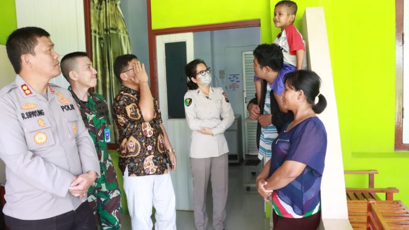 Diperbolehkan pulang oleh Dokter, Korban Yang Dianiaya Tante Diantar Polres Simalungun