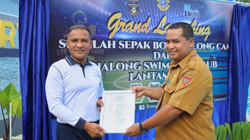 Danlantamal IX Resmikan Sekolah Sepak Bola Halong Camp dan Halong Swimming Club Lantamal IX