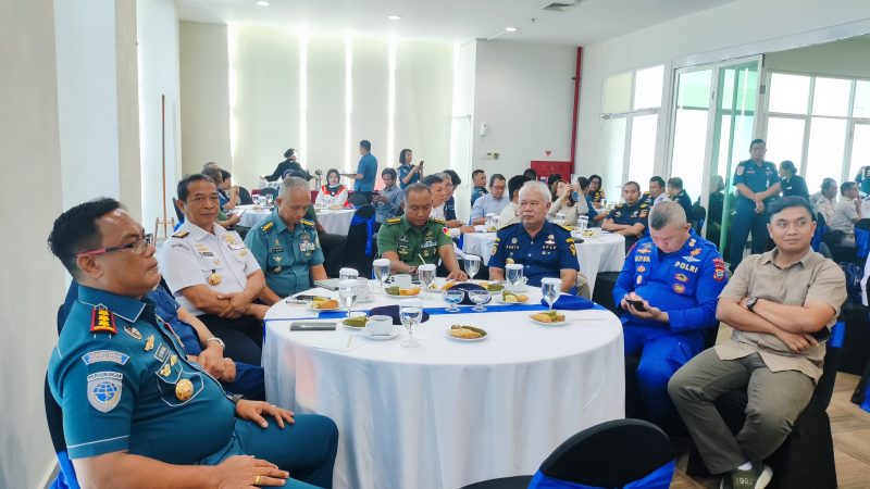 Kepala Zona Bakamla Tengah Hadiri FGD Kesyahbandaran Manado