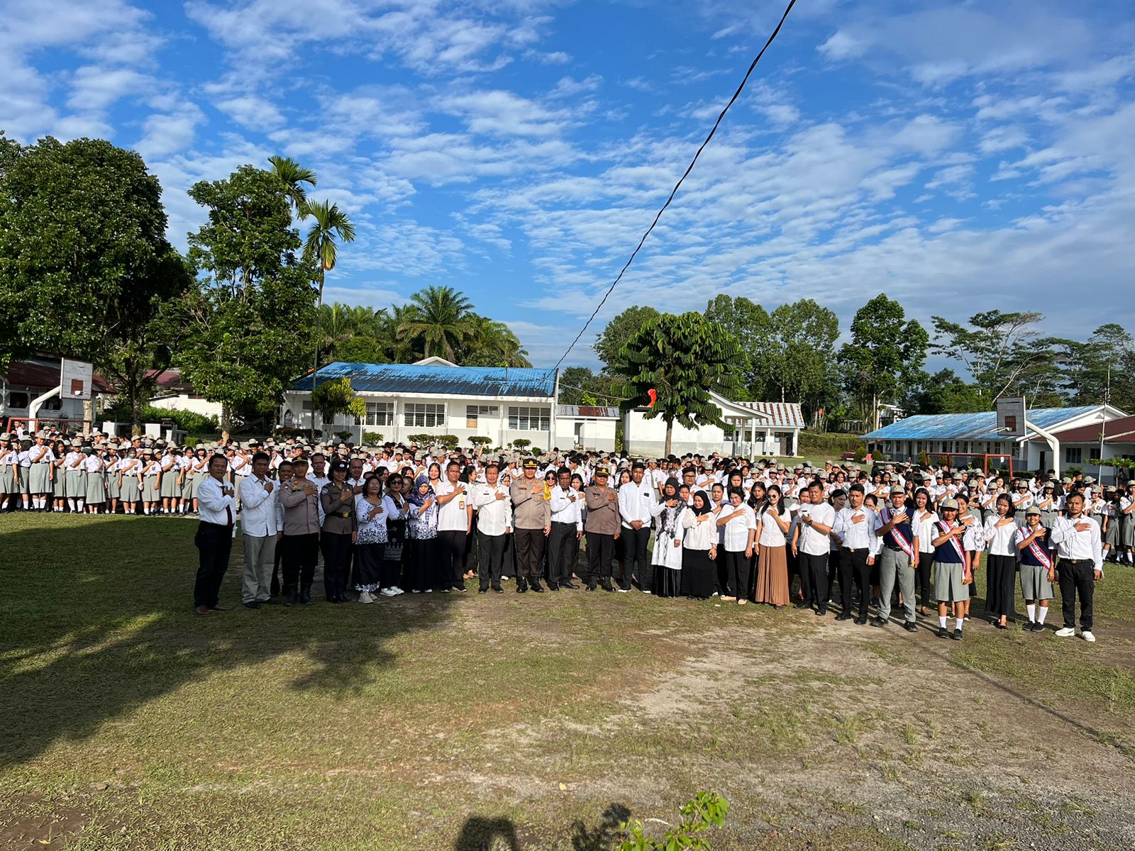 Police Goes To School, Kapolres Simalungun Lakukan Edukasi Wawasan Kebangsaan di SMA Negeri 1 Dolok Panribuan