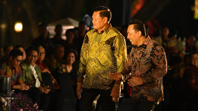 Batik Adalah Kekayaan dan Jati diri Bangsa Indonesia