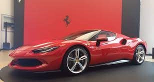 Tren Berubah, Ferrari Ungkap Mobil Sport Hybrid Lebih Laris Dibanding Mesin Biasa  